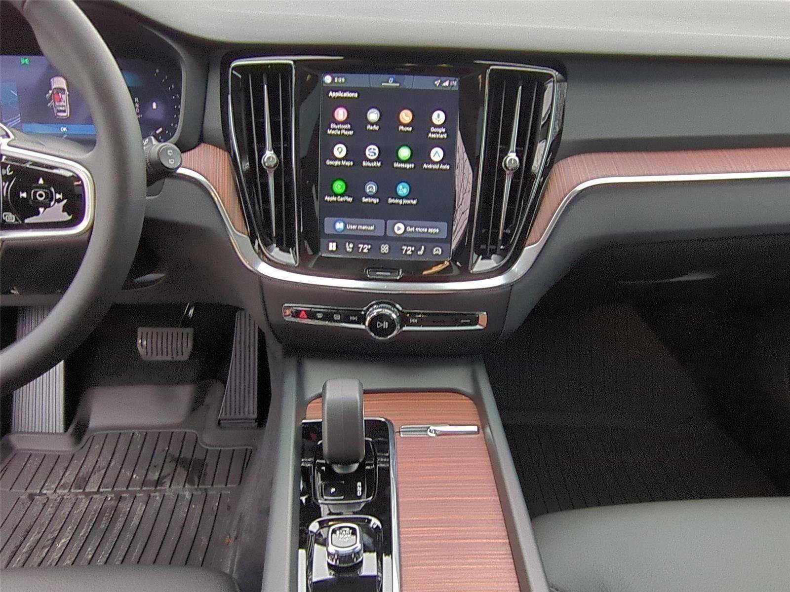 New 2026 Volvo V60 B5 Cross Country Plus w/ Protection Package Premier AWD/4WD image 15