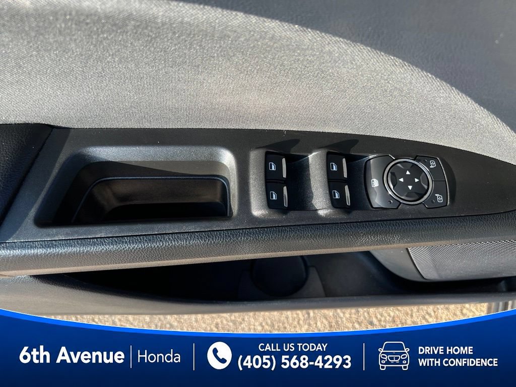 Used 2020 Ford Fusion SE FWD image 21