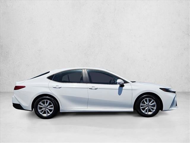 Used 2025 Toyota Camry LE FWD image 4