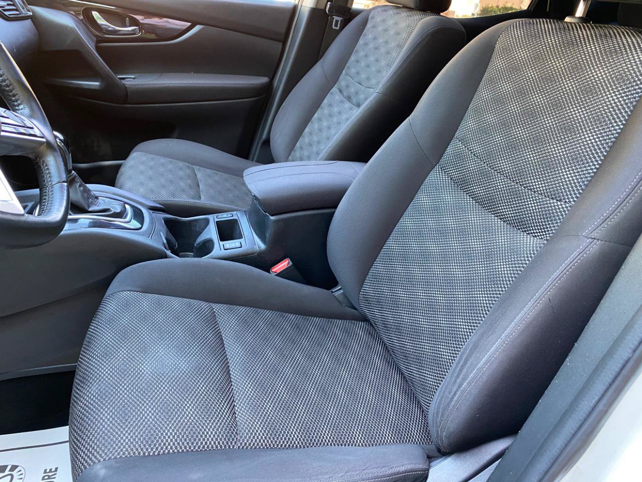 Used 2018 Nissan Rogue Sport AWD image 22