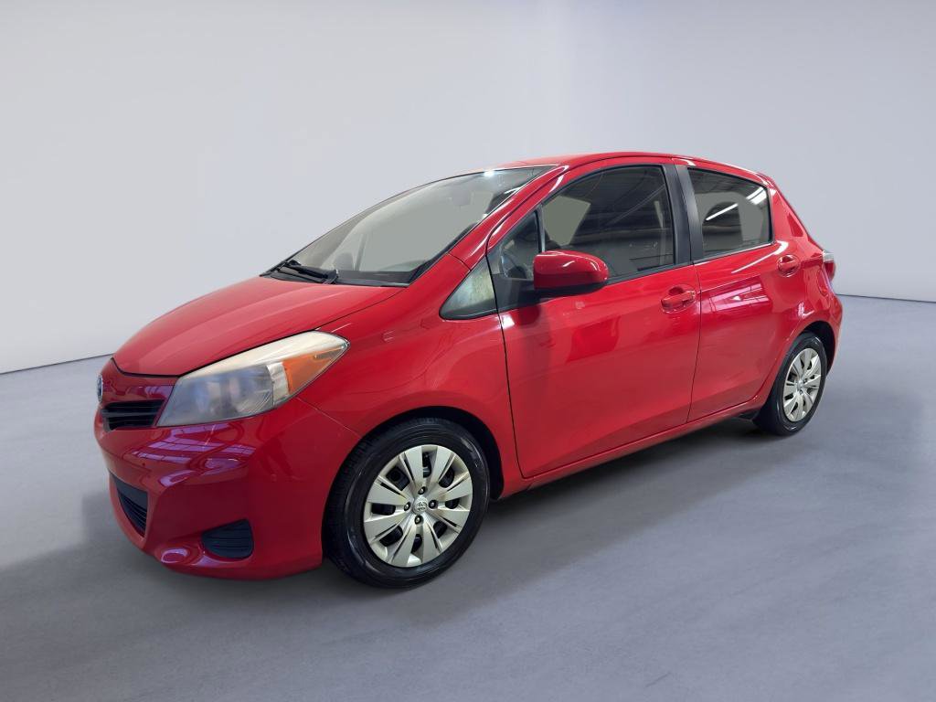 Used 2014 Toyota Yaris L FWD image 3