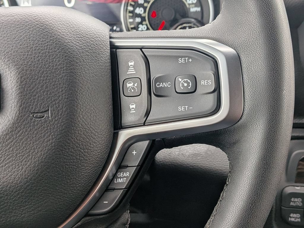 Used 2025 RAM 1500 Big Horn AWD/4WD image 13