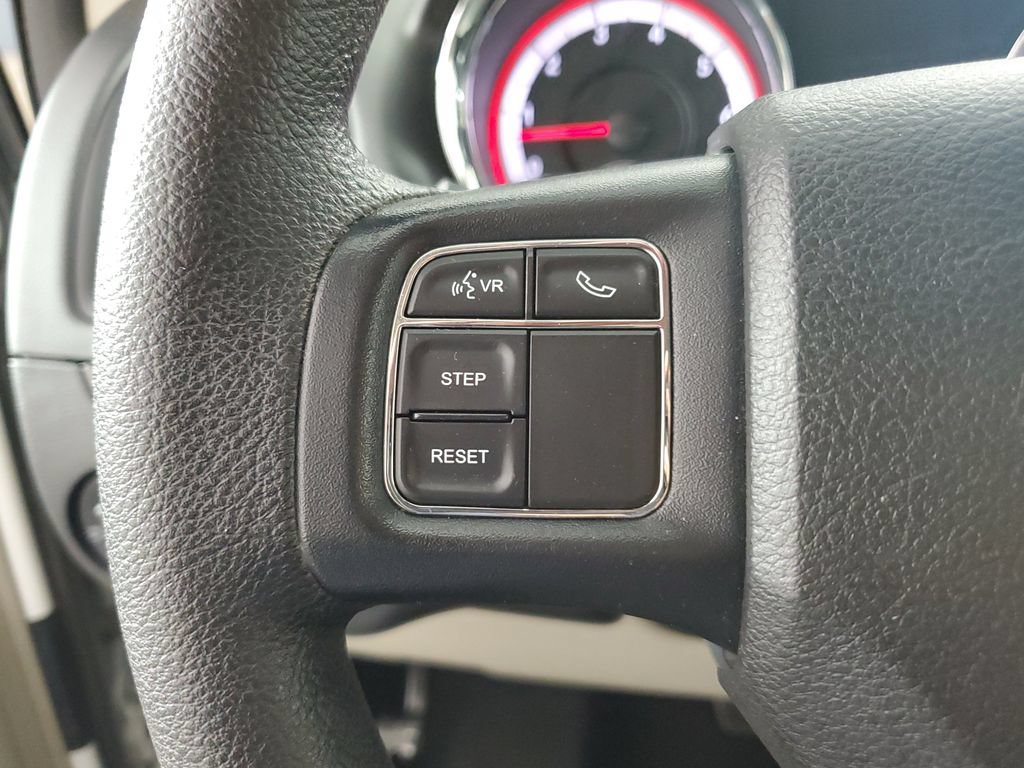 Used 2018 Dodge Grand Caravan SE w/ UConnect Hands-Free Group FWD image 22
