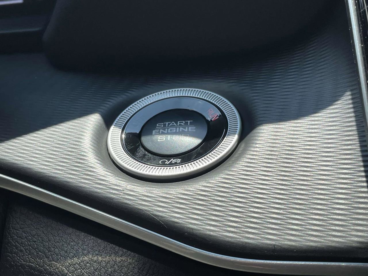 New 2025 Jeep Grand Cherokee L Laredo w/ Luxury Tech Group I image 15