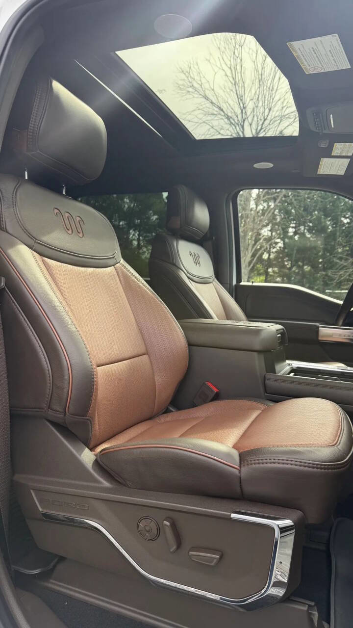 Used 2024 Ford F250 King Ranch w/ Chrome Package image 30