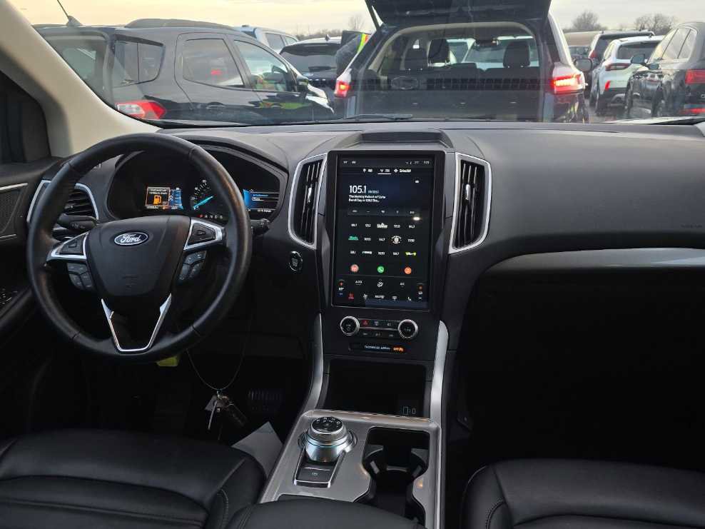 Used 2024 Ford Edge SEL w/ Convenience Package image 13