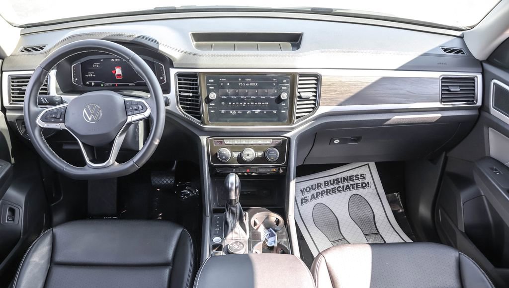Certified 2023 Volkswagen Atlas SE image 32