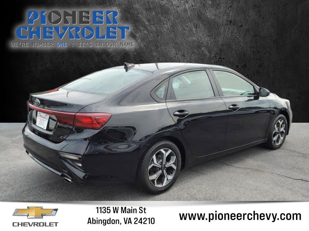 Used 2019 Kia Forte LXS FWD image 5