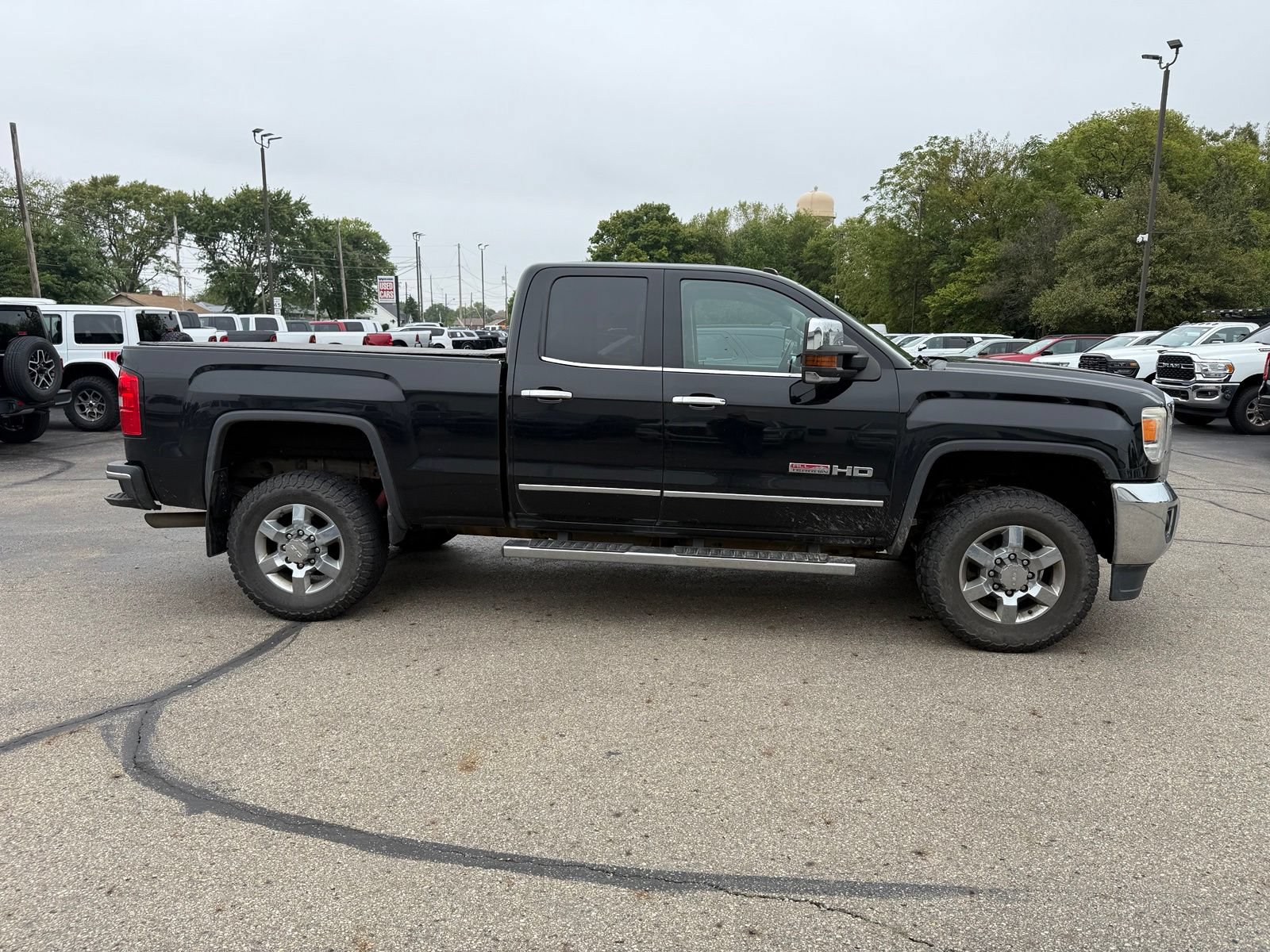 Used 2015 GMC Sierra 2500 SLE w/ All-Terrain HD Package AWD/4WD image 4