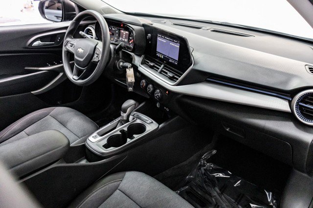 Used 2024 Chevrolet Trax LS image 26