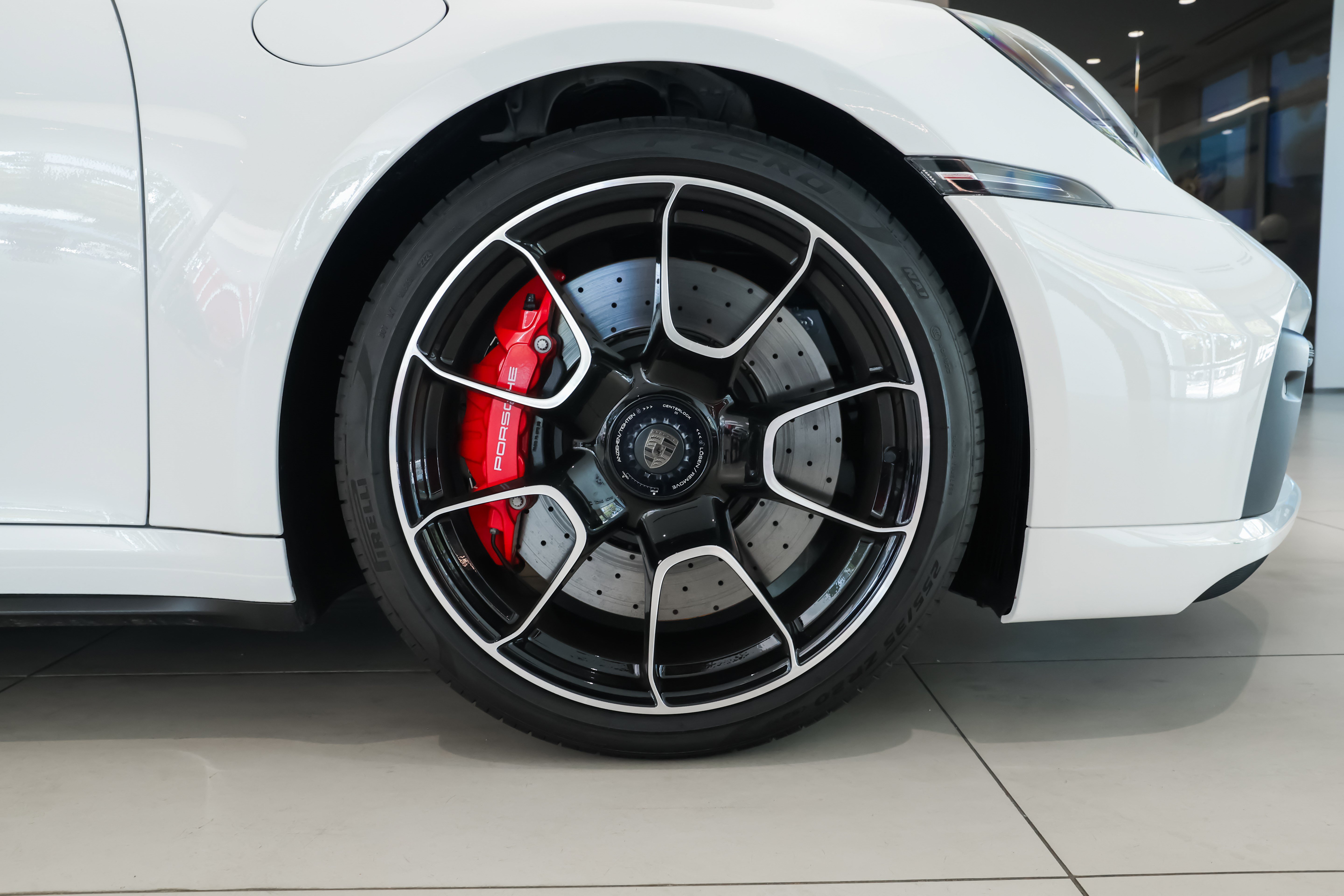 Used 2025 Porsche 911 Turbo AWD/4WD image 23