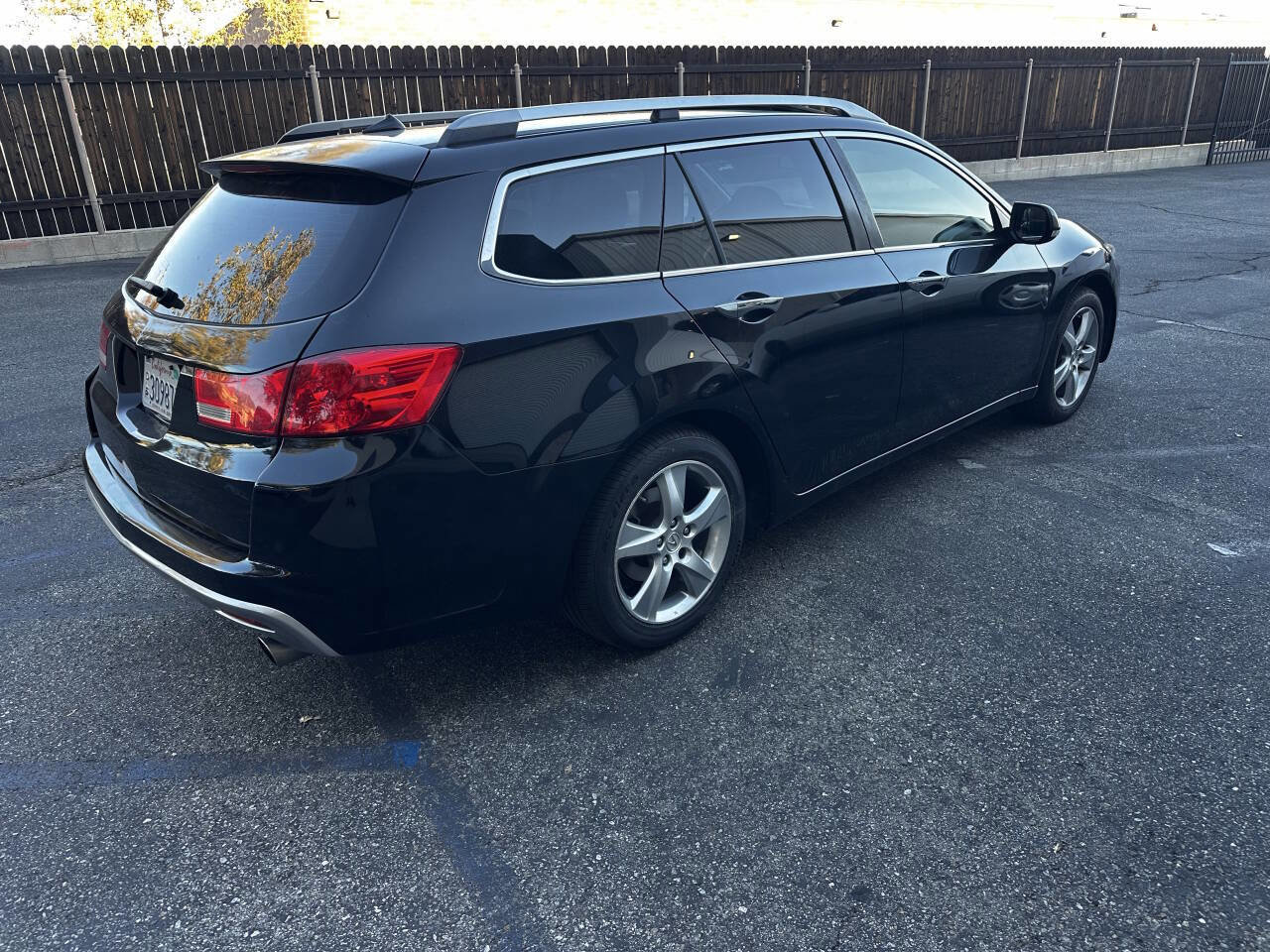 Used 2012 Acura TSX Sport Wagon image 4