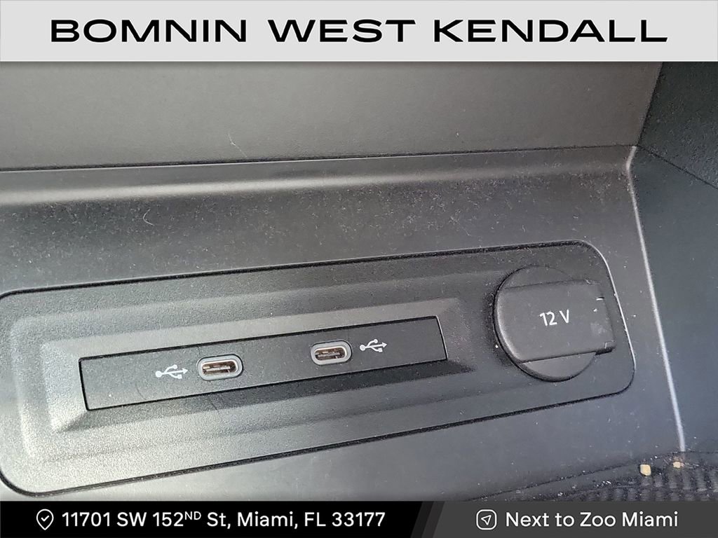 Used 2022 Volkswagen Atlas Cross Sport SEL R-Line image 25