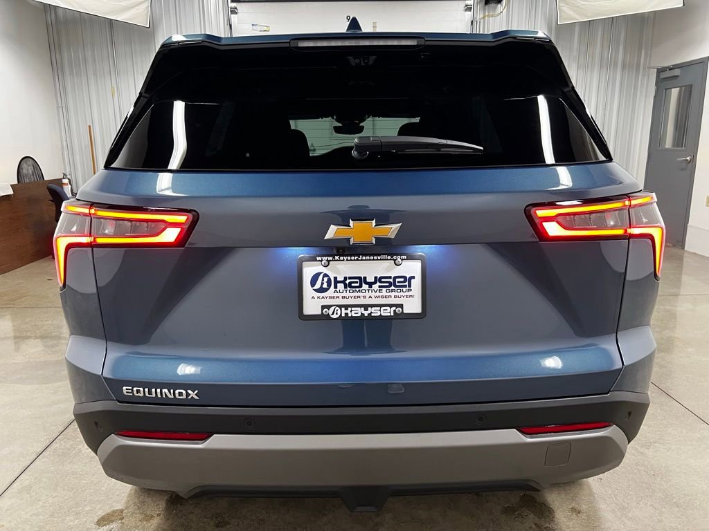 New 2026 Chevrolet Equinox LT w/ Safety and Technology Package image 4