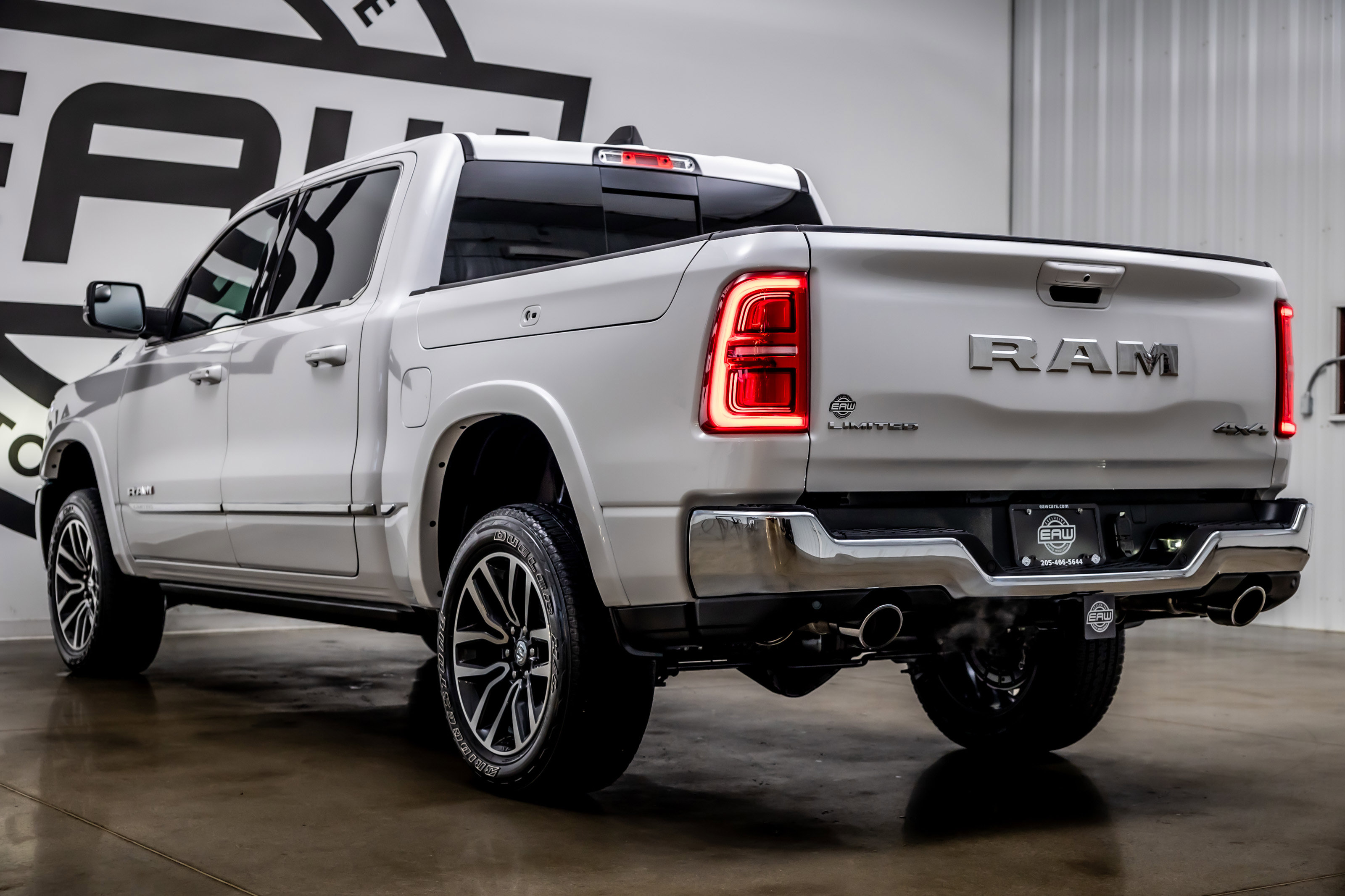 Used 2025 RAM 1500 Limited image 31
