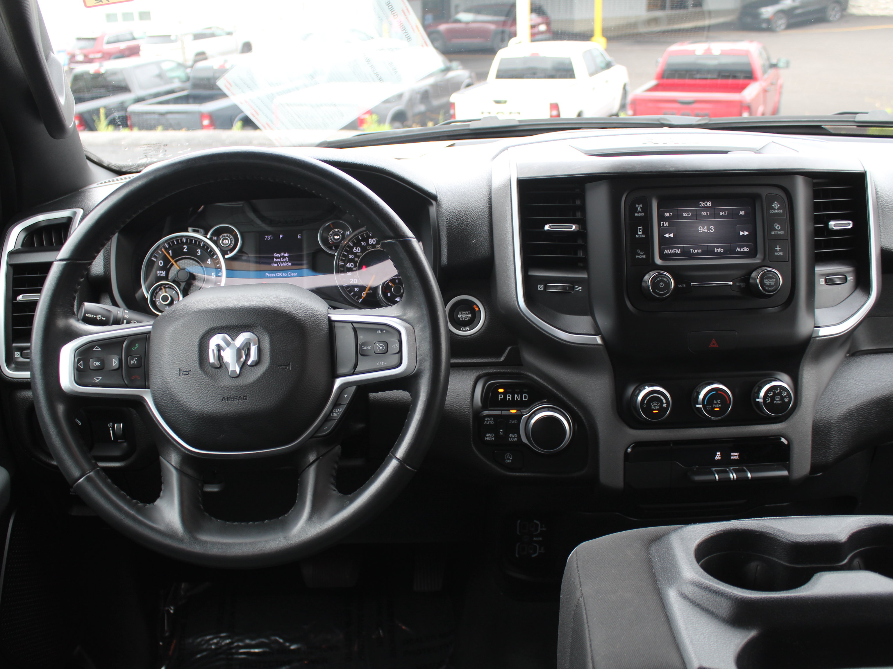 Used 2022 RAM 1500 Big Horn AWD/4WD image 15