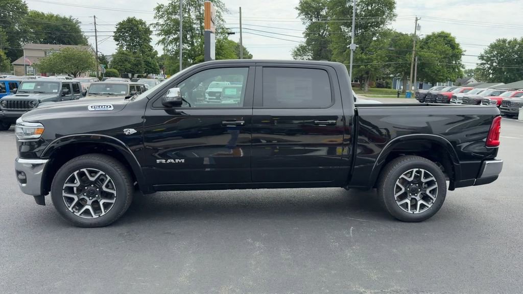 New 2026 RAM 1500 Laramie AWD/4WD image 3