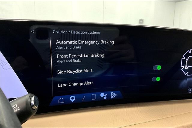 Used 2024 Cadillac XT4 Luxury image 36