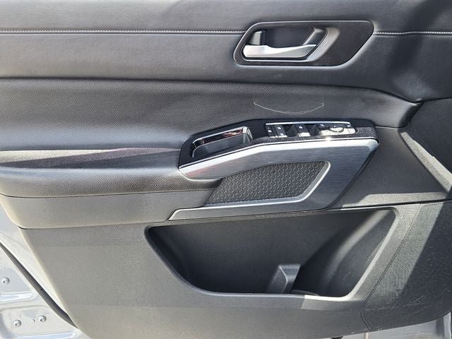 Used 2024 Nissan Pathfinder SL w/ SL Premium Package FWD image 35