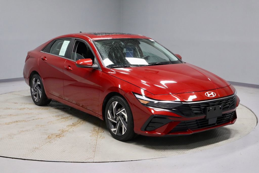 Used 2025 Hyundai Elantra SEL