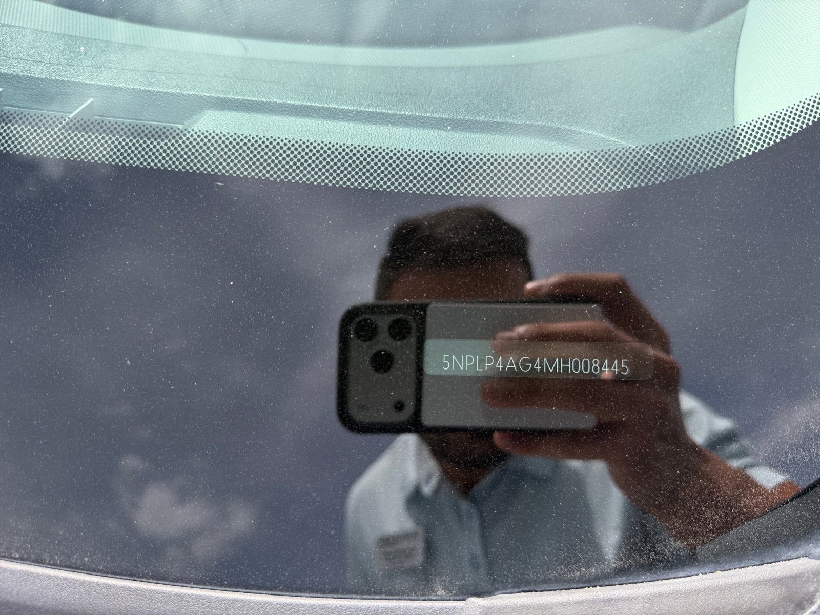 Used 2021 Hyundai Elantra Limited FWD image 25