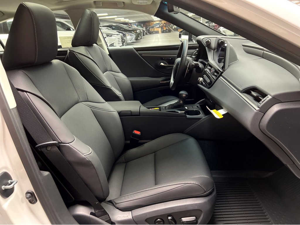 New 2025 Lexus ES 350 w/ Premium Package image 25