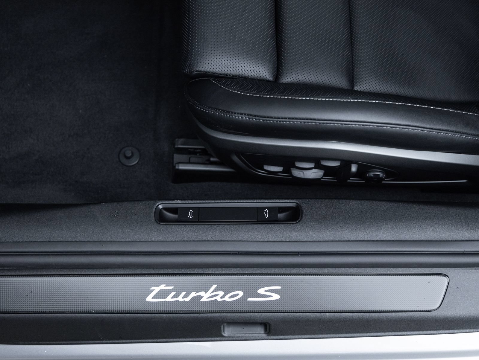 Certified 2026 Porsche 911 Turbo S AWD/4WD image 21