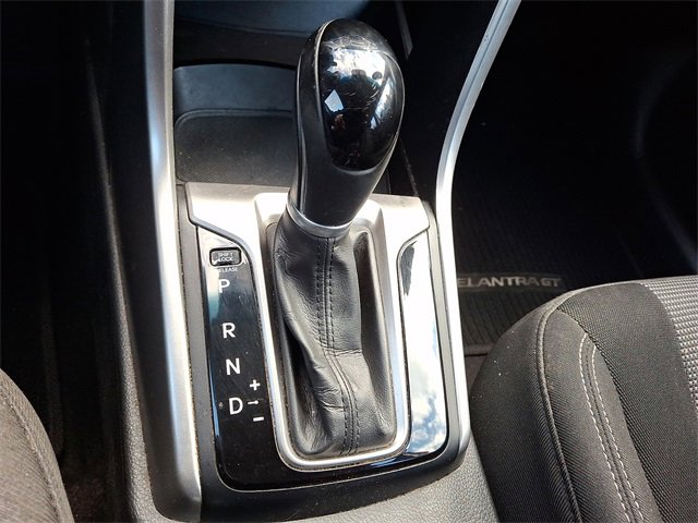 Used 2013 Hyundai Elantra GT w/ Touch & Go Pkg image 16