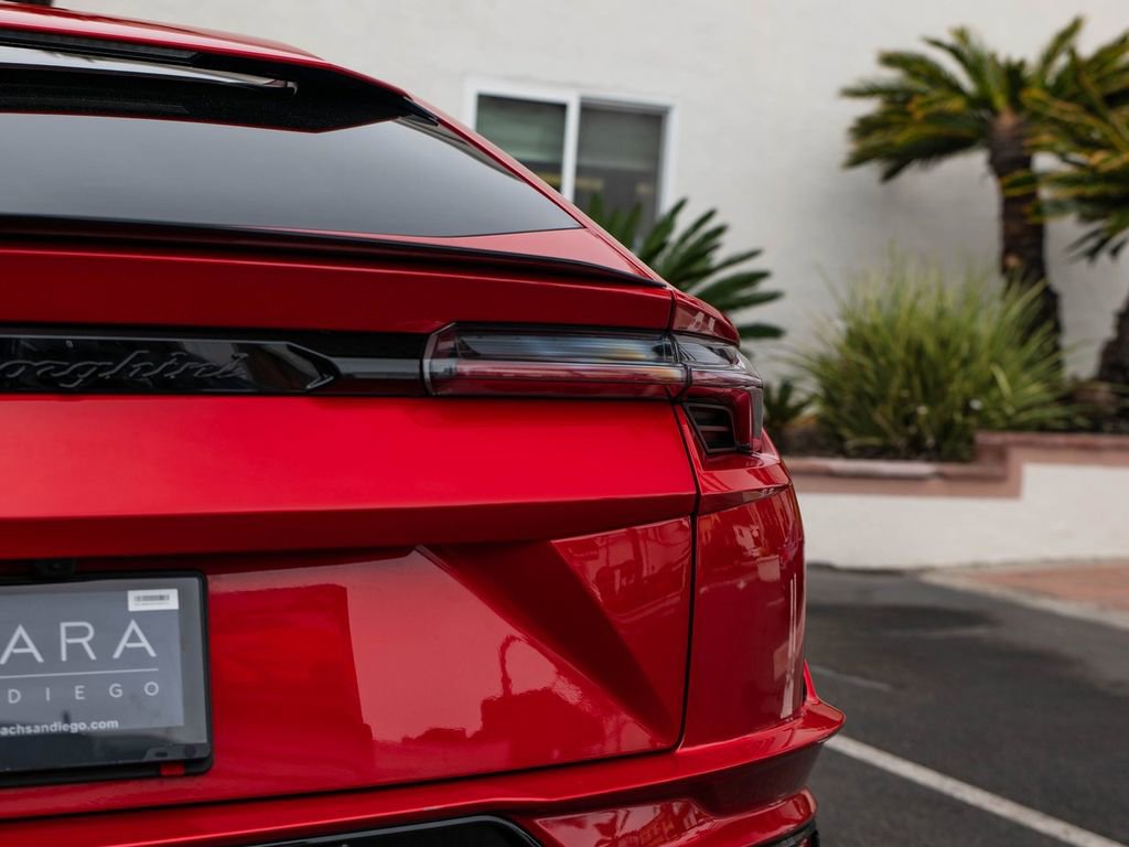 Used 2024 Lamborghini Urus S image 45