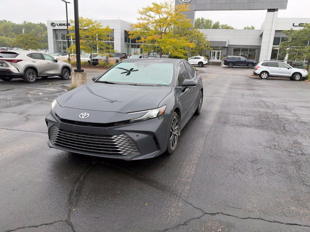 Used 2025 Toyota Camry XLE w/ Premium Plus Package AWD/4WD image 7