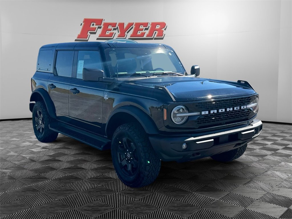 New 2025 Ford Bronco Outer Banks w/ Black Appearance Package image 3