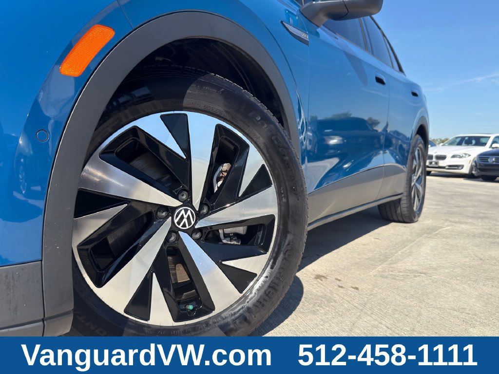 Used 2025 Volkswagen ID.4 Pro RWD image 6