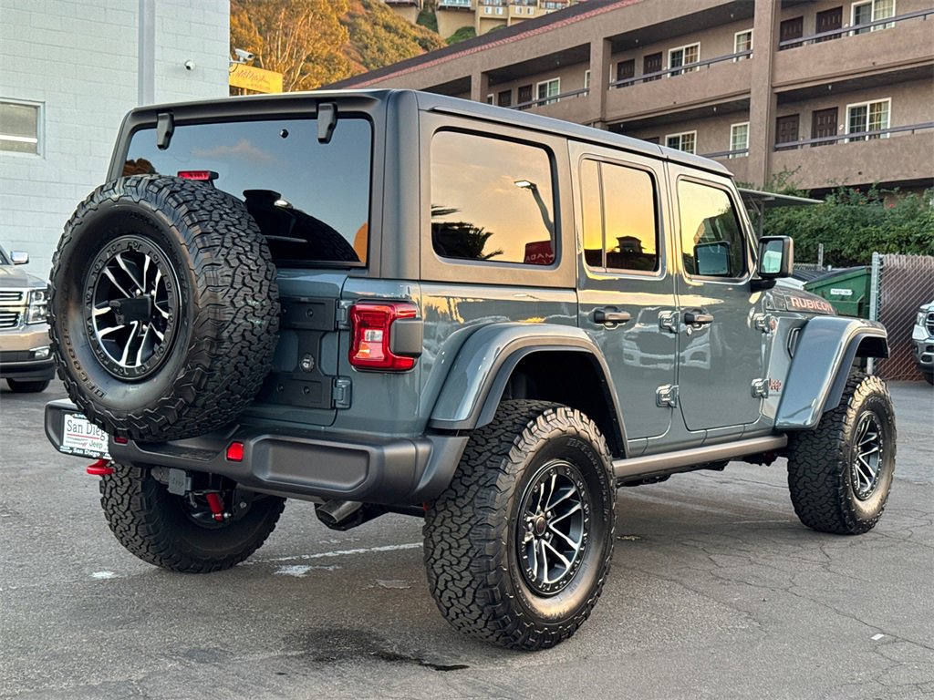 New 2025 Jeep Wrangler Unlimited Rubicon w/ XTREMEE 35" Tire Package image 13