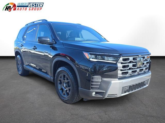 New 2026 Honda Pilot TrailSport image 4