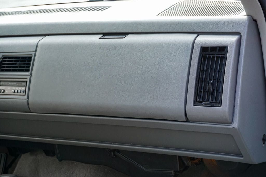 Used 1992 Chevrolet Silverado 1500 4x4 Regular Cab image 52