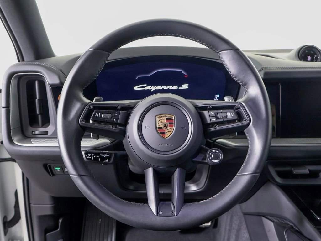 Certified 2025 Porsche Cayenne S AWD/4WD image 11