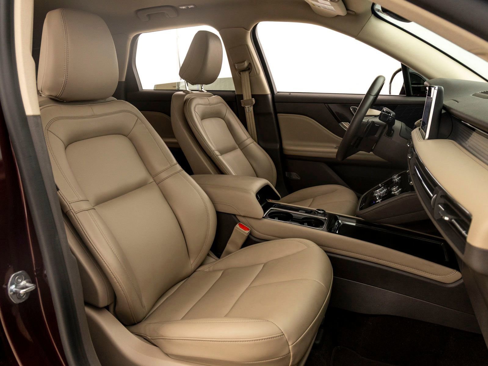 Used 2021 Lincoln Corsair FWD w/ Convenience Package image 26