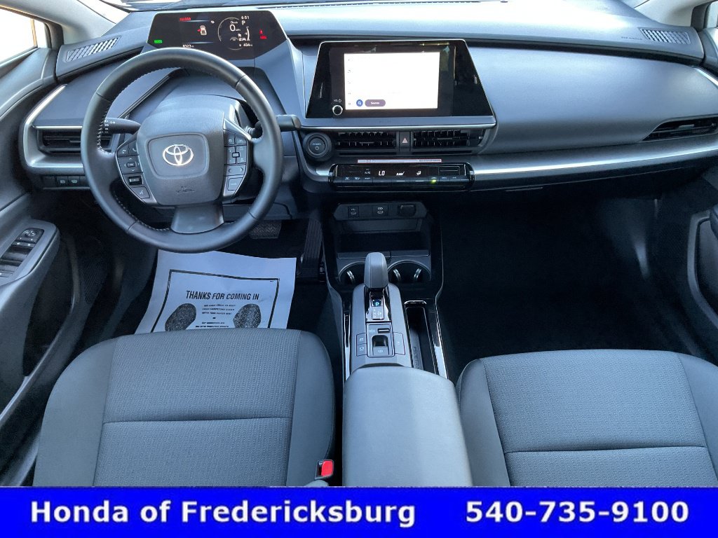 Used 2026 Toyota Prius LE FWD image 40