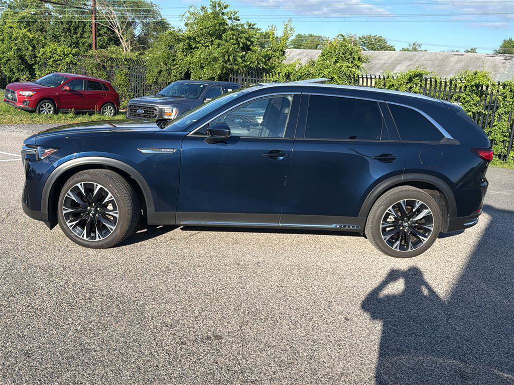 Used 2024 MAZDA CX-90 Plug-In Hybrid w/ Premium Plus AWD/4WD image 2