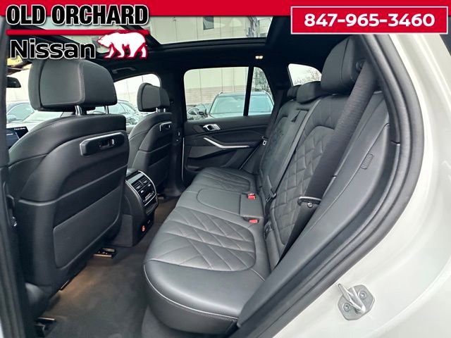 Used 2024 BMW X5 xDrive40i w/ Premium Package image 13