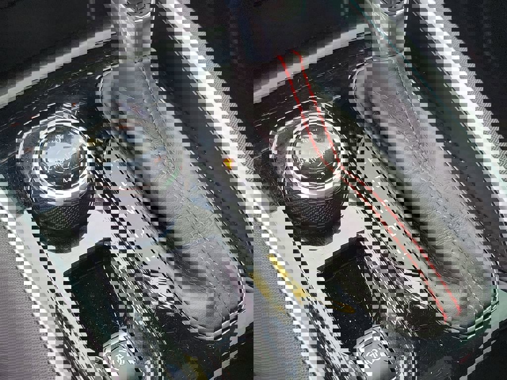 Used 2023 Chevrolet Colorado Z71 w/ Z71 Convenience Package 2 image 31