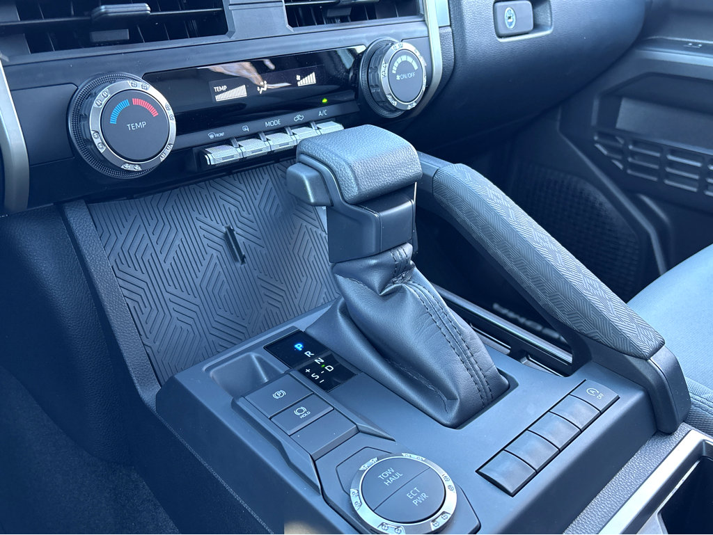Used 2025 Toyota Tacoma SR5 image 18