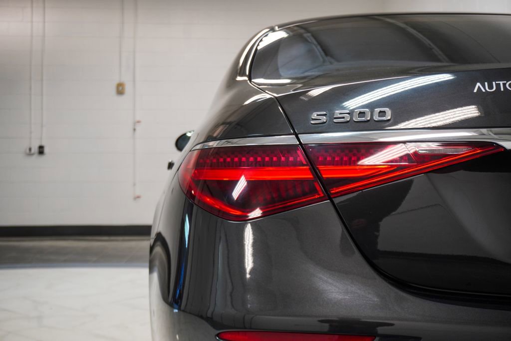 Used 2022 Mercedes-Benz S 500 4MATIC w/ AMG Line Package image 40