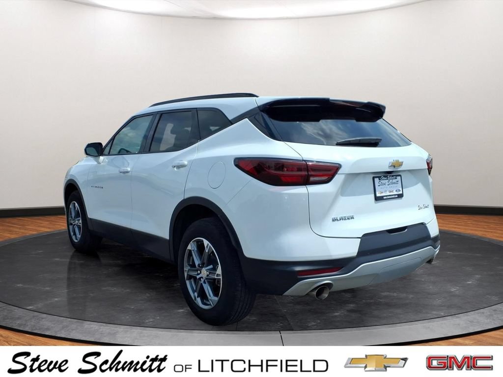Certified 2024 Chevrolet Blazer LT w/ Convenience Package FWD image 3