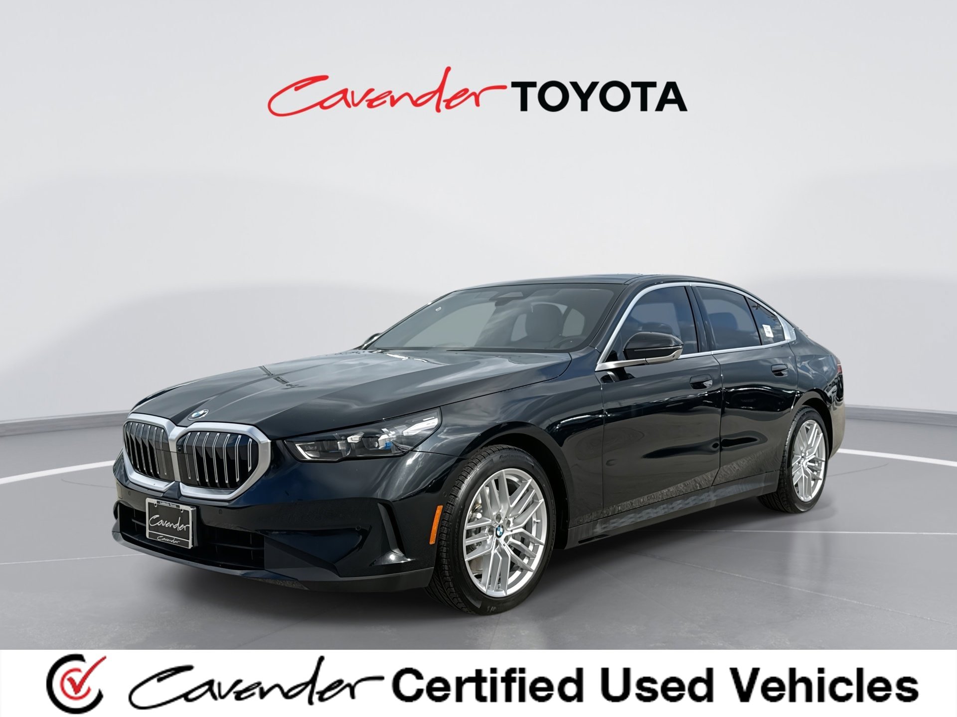 Used 2024 BMW 530i xDrive w/ Premium Package AWD/4WD image 1
