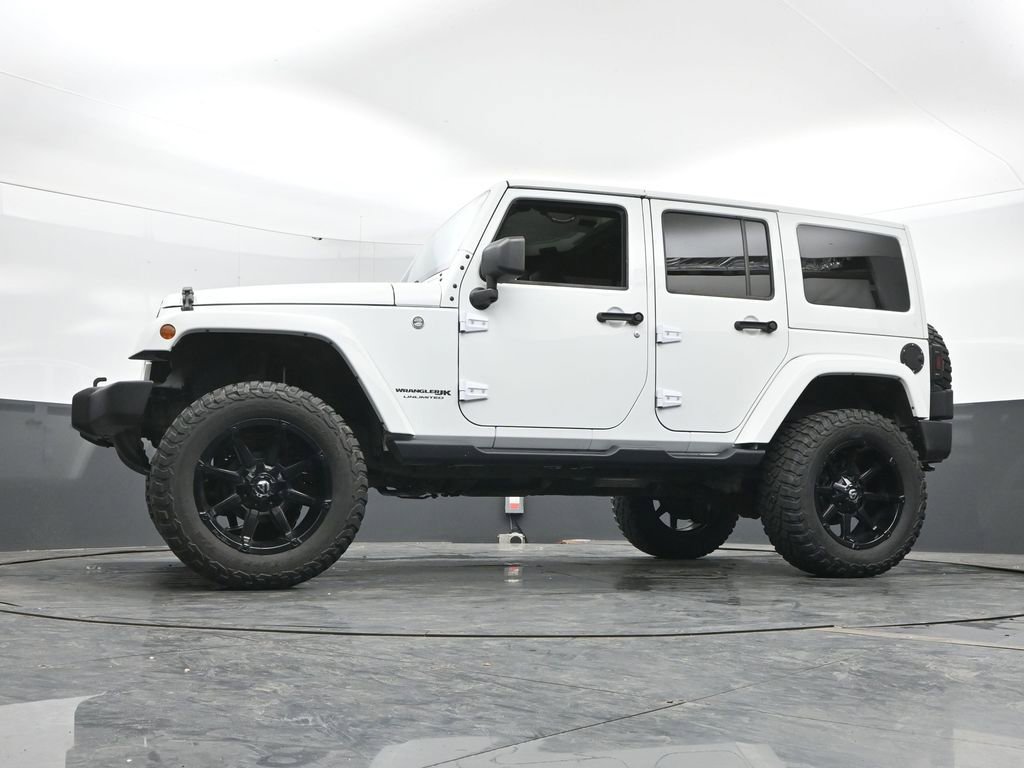 Used 2018 Jeep Wrangler Unlimited Sahara image 29