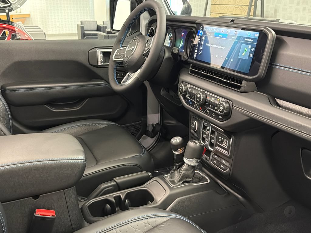 Used 2024 Jeep Wrangler High Altitude AWD/4WD image 14
