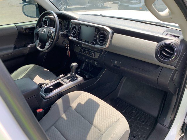 Used 2021 Toyota Tacoma SR5 RWD image 18