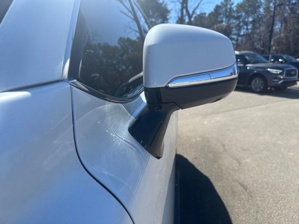 Used 2023 Lexus LX 600 4WD w/ Accessory Package (Z1) image 34