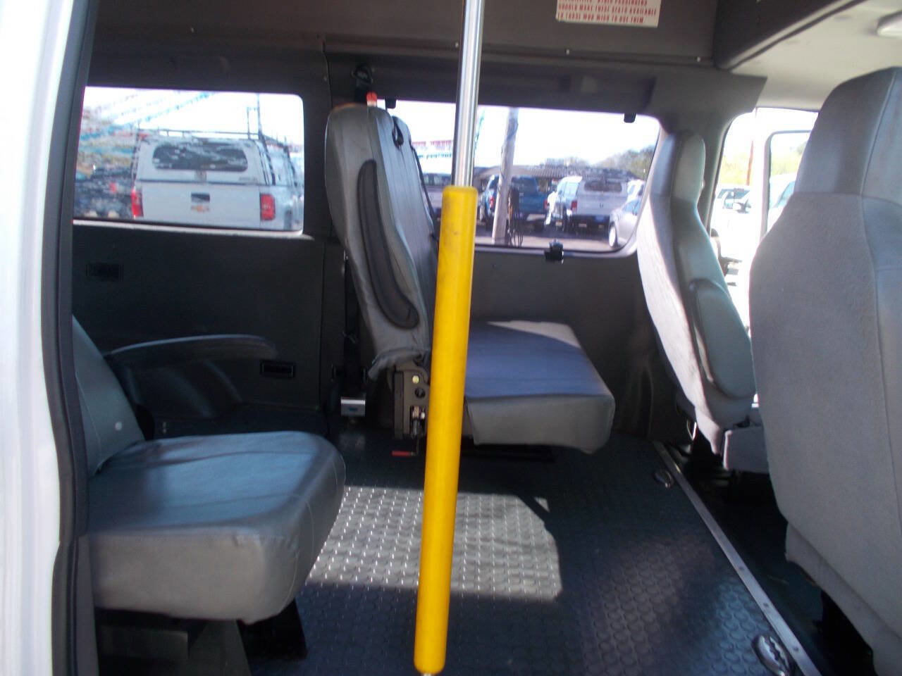 Used 2011 Ford E-150 and Econoline 150 w/ PWR Group RWD image 9